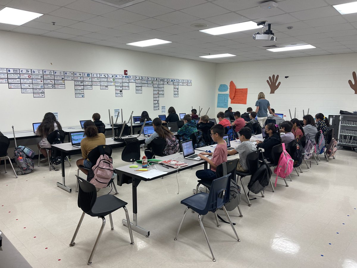 Look at this FULL HOUSE at 7 am this morning! 4th and 5th graders came in to work on Imagine Math and IXL. Sure made these CICs happy and a great way to start the week! 💛 #TeamFES
