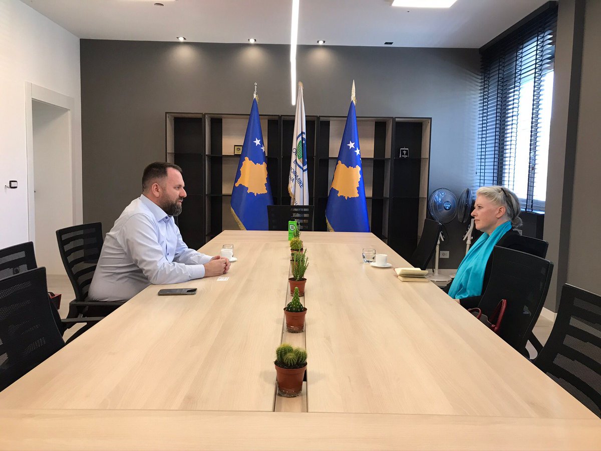 It was a pleasure meeting President of the Kosovo Chamber of Commerce <a href="/brukiqi/">Berat Rukiqi</a> on strengthening 🇸🇮🤝🇽🇰 cooperation, #WesternBalkans regional cooperation, creating value chains, #SMEs, #ICT &amp; innovations. oek-kcc.org <a href="/GZSnovice/">Gospodarska zbornica Slovenije</a> #spiritslovenia #izvoznookno @MZZRS