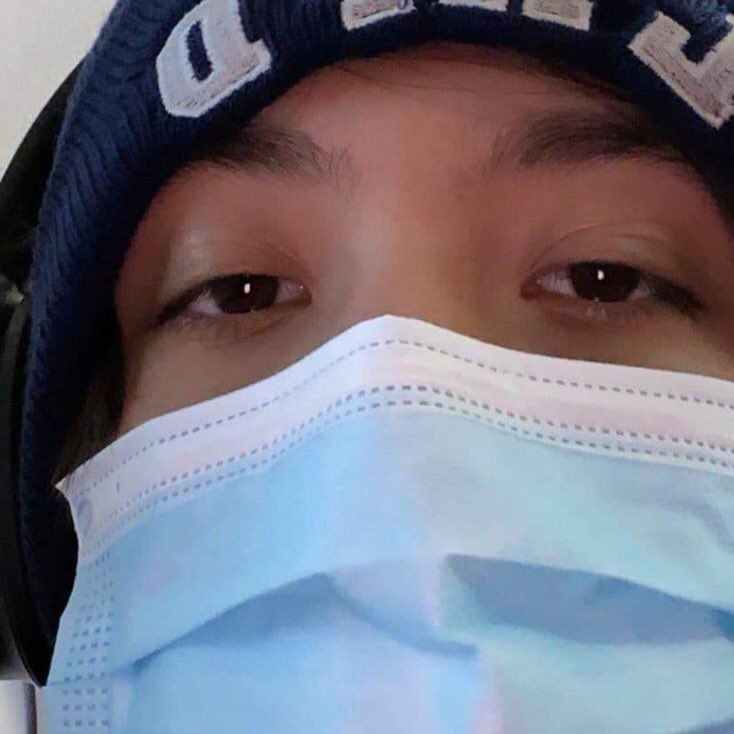 voidbiscotto's tweet image. brown eyes !

:¨·.·¨: 
 `·.  #quacktwtselfieday 
- rts r cool