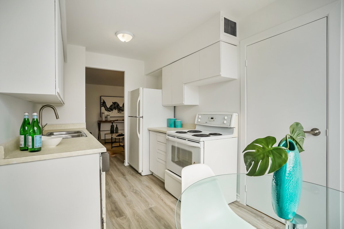 Johnston & Daniel tweet media