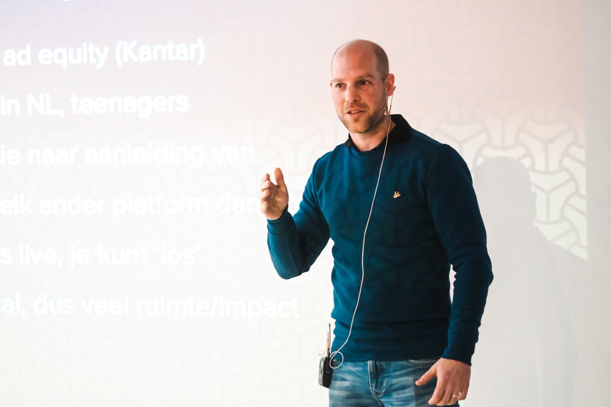 DailyDialogues's tweet photo. A recap of the CANDID about Media event last week. Sjef Kerkhofs spoke about the importance (!) of #TikTok for your business. 💡

@carpetrightnl @GrandVision @TalpaNetwork @havanaharbor 

#event #media #socialmediamarketing #marketingtips https://t.co/INMcpKAhgb