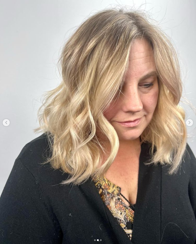 MyRockItStudio's tweet photo. Birds are chirping, the time is right, it’s getting warmer!! Oh yea SPRING IS IN THE HAIR 💥 🌷 💥
If I want amazing lift I go to @megix10 lift 9 and @olaplex to protect my blondes. Her hair is getting so much better with the help of @malibucpro and @olaplex https://t.co/mIGOTfIe7i