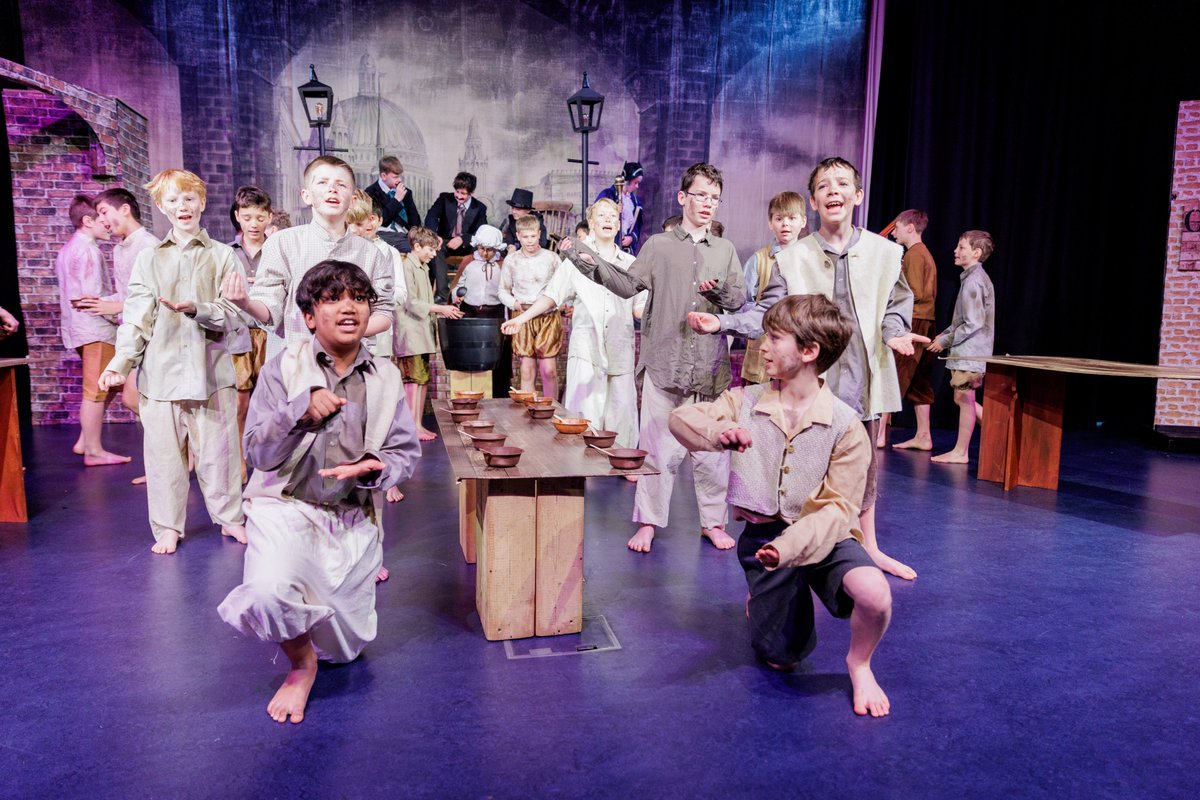 aldwickbury's tweet photo. Our senior boys put on an incredible production of Oliver last week and reminded us all of the joy of live theatre! A massive well done &amp; thank you to all involved.
Here are just a few of the fantastic photos captured by @splaatphoto We look forward to sharing the video soon. https://t.co/jvRWBW6YAI