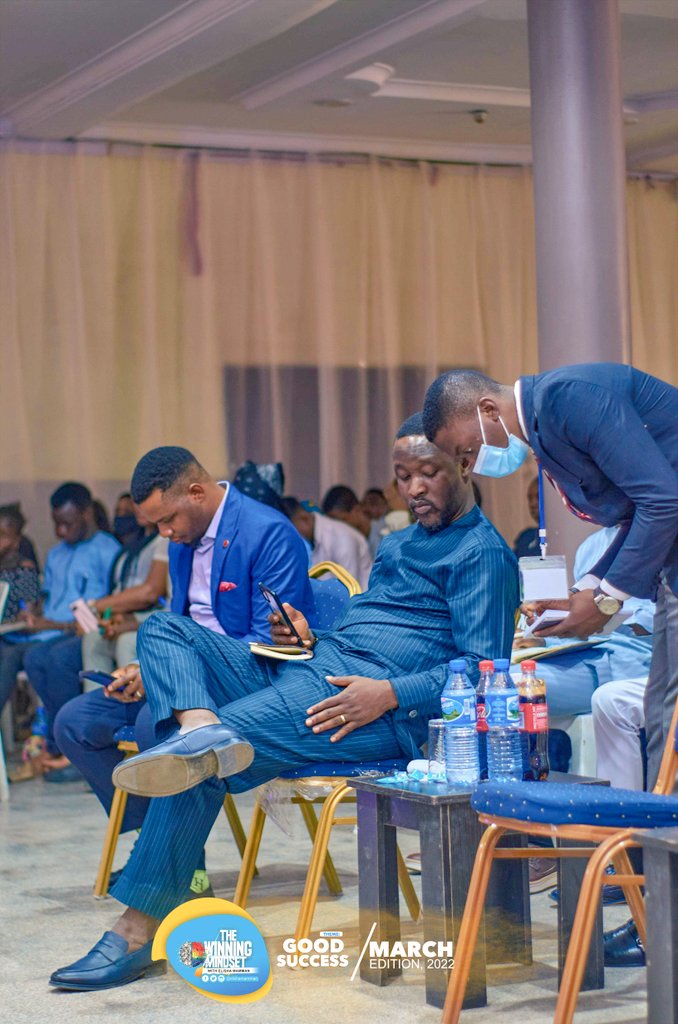 jaypmusa's tweet photo. MENTORSHIP IS A RELATIONSHIP THAT AFFORDS YOU AN OPPORTUNITY TO ENGAGE SERVICE

I have smartly captured my 3 key Words

When you look closely, you will spot me.

#ProtocolToTheGlobalElishaMamman.

I Serve at the pleasure.

#LifeisIntentional
@elishamamman 
@jaypmusa 
@ https://t.co/iCvJ6fOrwo