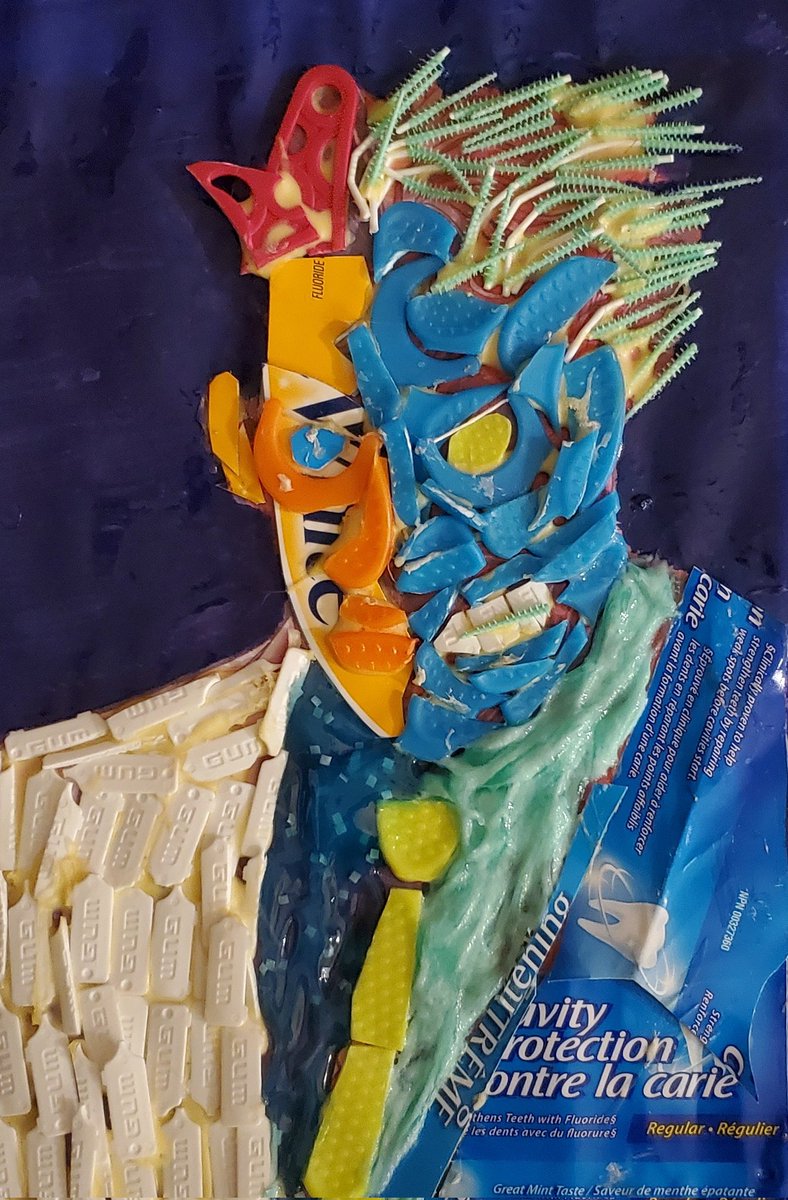ecashe78's tweet photo. Harvey DENT(al products) Gish item. I just realized I don't floss enough because I had A Lot of extra dental flossers in the bathroom. My portrait will always smell fresh though!
@mishacollins 
@gish 
#BookBash 
@cwgothamknights https://t.co/zjQXZWwS4z