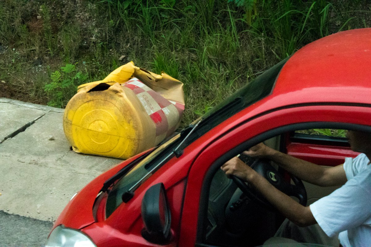 From the Issue 02 gallery wall:

1 Silje Lovise Gjertsen 
2 Marie Linsdell 
3 Kaveer Rai <a href="/SirExtraCheese/">kaveer rai ☂</a>
4 Henry Hu @AlvaCollections

1 2
3 4

blackriver.online/issue-two
#BlackRiverIssue02