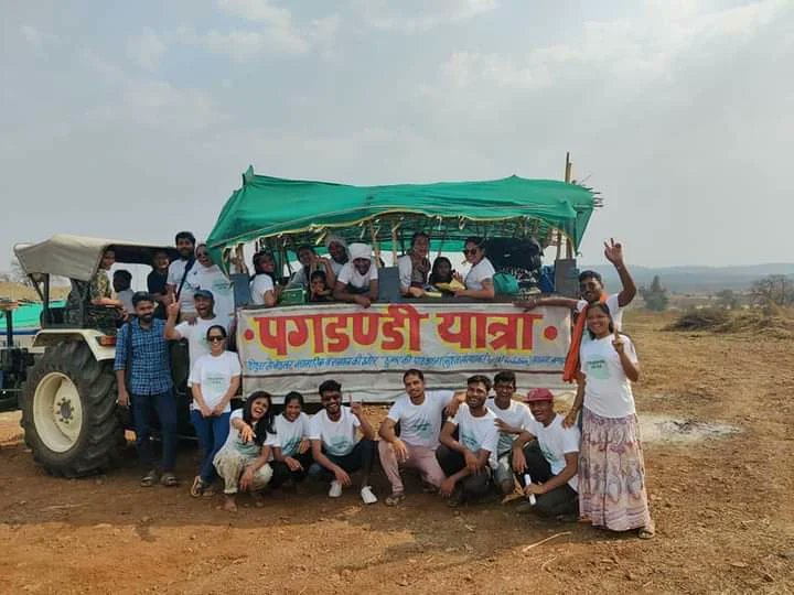 PSC_TYCIA's tweet photo. Throwback to 2021 to our pagdandi yatra which is a rural immersion trip for participants from urbanised cities who do not otherwise get the chance to connect with rural experiences and the challenges within.
#pagdandiyatra #khandwa #tyciafoundation https://t.co/1XR0LTUmzF