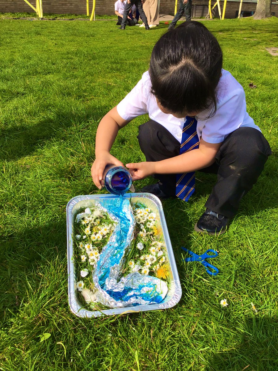 EllesmerePS's tweet photo. Today, year 3 created models of rivers complete with a meander, source and mouth to reinforce their learning on the features of rivers #minimission #rivers #geography #outdoorlearning https://t.co/RuikPemAEV