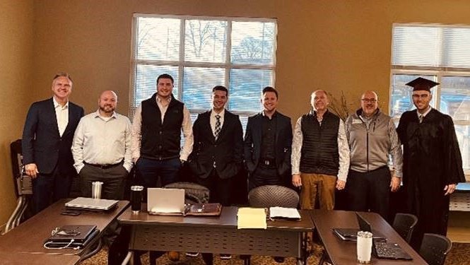 ConnellInsuranc's tweet photo. Congratulations to our graduates for passing Chase Marable's courses. Being able to share our knowledge with each other is one way that we are constantly growing. #agentsofchange #connellcares https://t.co/FvgTveEaLj