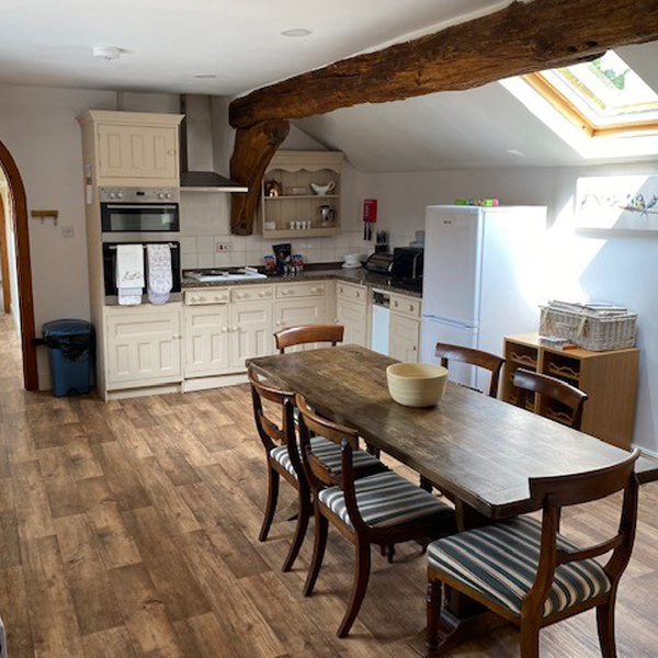 TheHolidayCots's tweet photo. Just an hour away from London yet still in an idyllic location, The Piggery is a self-catering retreat. You have access to a 2-acre fishing lake @WakesHallLodges.
🛌Sleeps 1-4
https://t.co/JRIXvZuoYK
#WakesColne #Colchester #Essex #Idyllic #SelfCatering #Retreat #HotTub https://t.co/4CbAnaNuZD