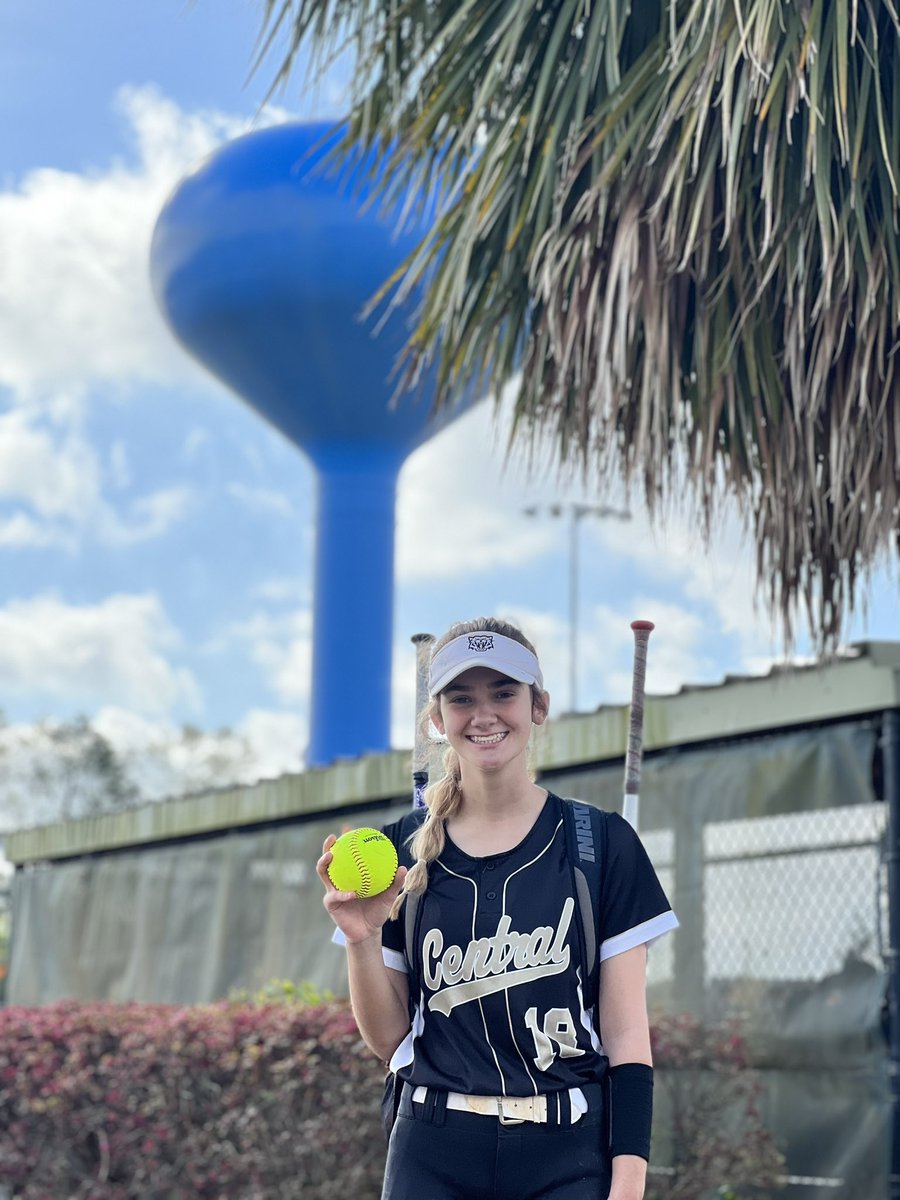 CentralMagnetSB's tweet photo. 2024 Shortstop Payton Nicholson joined the bomb squad this morning with a 2 out 2 run shot. 🥎💣 #MakeHistory #GulfCoastClassic https://t.co/5cLhIFOi1J