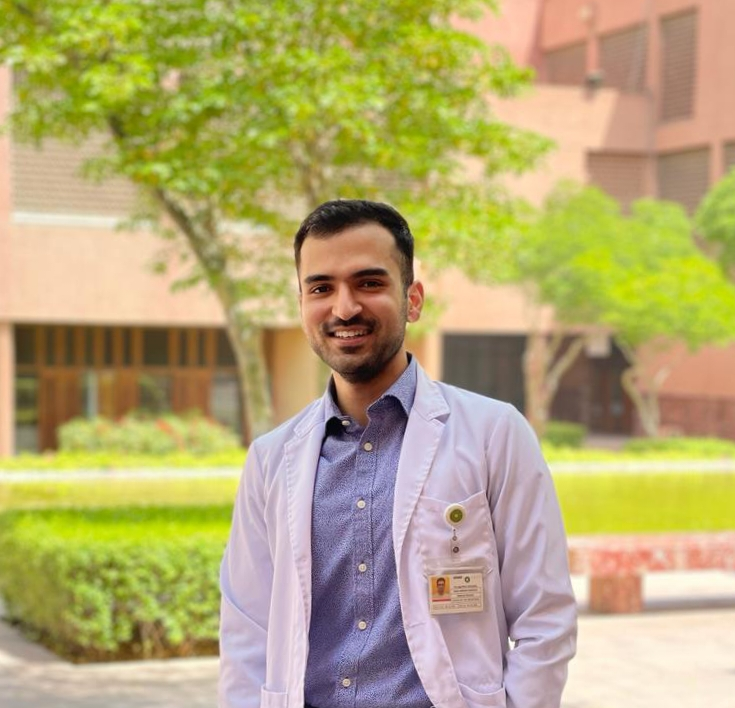 ArsamHaroon_'s tweet photo. Last first day! Final year let's goo!!
#studentmedtwitter #MedTwitter https://t.co/E77YDu4rDe