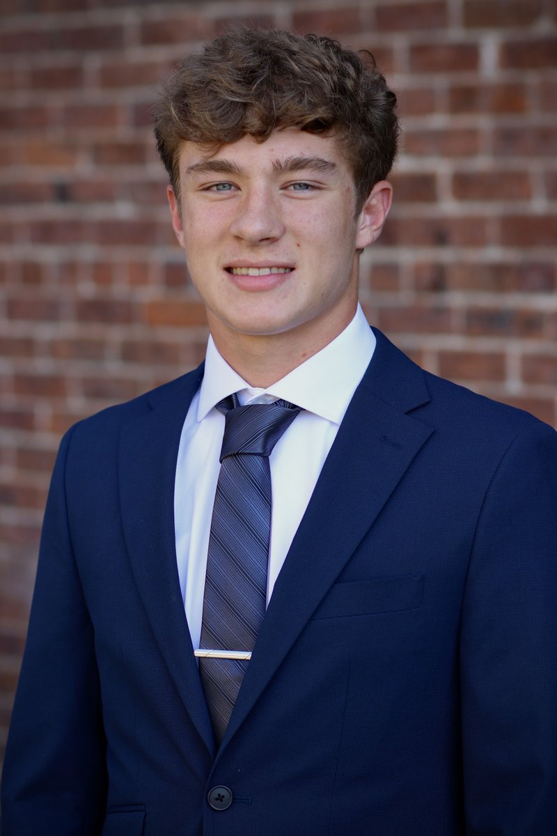 💛📢💚 Cal Janke has received the RHOP scholarship to Wayne State College for medicine! The Rural Health Opportunities Program is a partnership between Wayne State College and UNMC. Cal marks the 👏 5th 👏 senior from Bergan in the last 9 years to receive the RHOP Scholarship!!