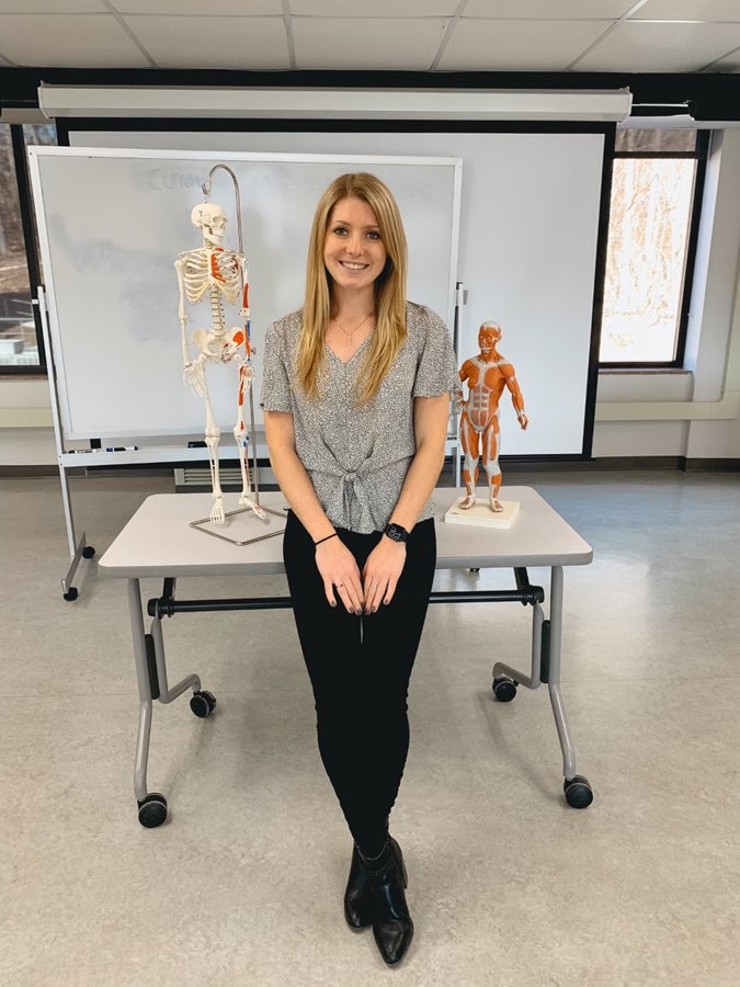 SRUExSci's tweet image. MEET THE FACULTY MONDAY: Dr. Swiergol! #exercisescience #exercisesciencemajor #exsci #handsonlearning #learnbydoing #slipperyrockuniversity #sru #gorock