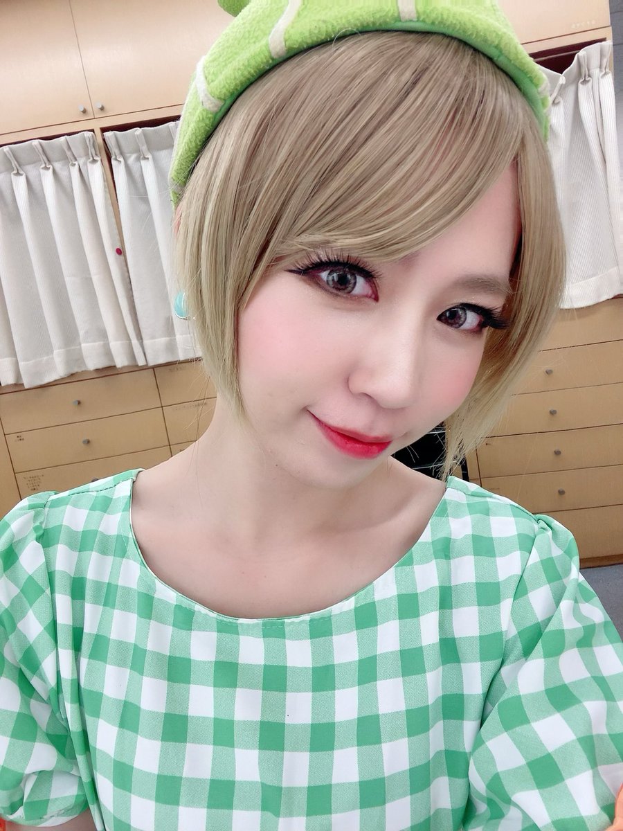 ギャルの皆さんのお陰でめろんもギャルになれました〜(●^▽^●)/嬉しい❣️❣️❣️
人生初めてのギャル❣️❣️❣️すごい🤣🤣🤣🤣🤣🤣🤣🍈🍈🍈🍈🍈🍈
どうかなぁ⁉️⁉️⁉️
#ギャルいかがですか？
ギャルメイクをレクチャーしてくれたみりちゃむさん、ありがとうございマスクメロン🍈💚🧡
<a href="/galikaga/">ギャルいかがですか？《公式アカウント》</a>
