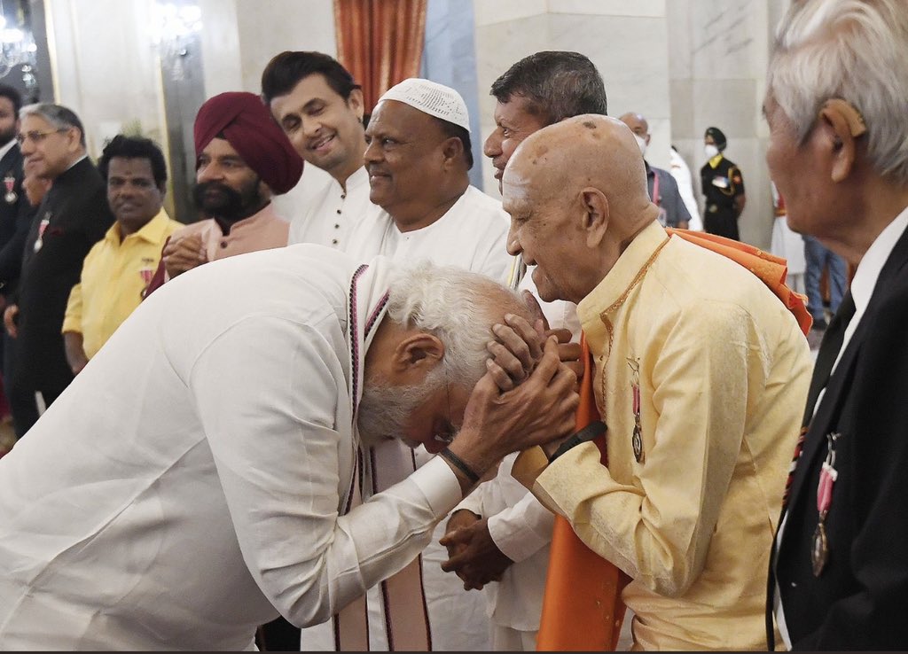 Pic of the day 🙏🏻
 #PadmaAwards2022
