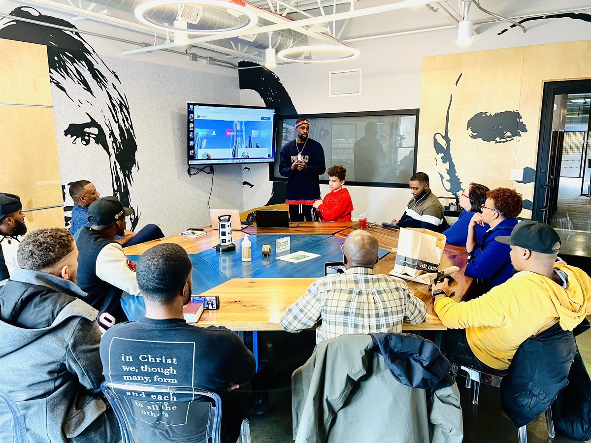 Our CEO speaking to and educating a group of #professionals and #innovators about joining our #metaverse revolution. Learn more at MVBworlds.com