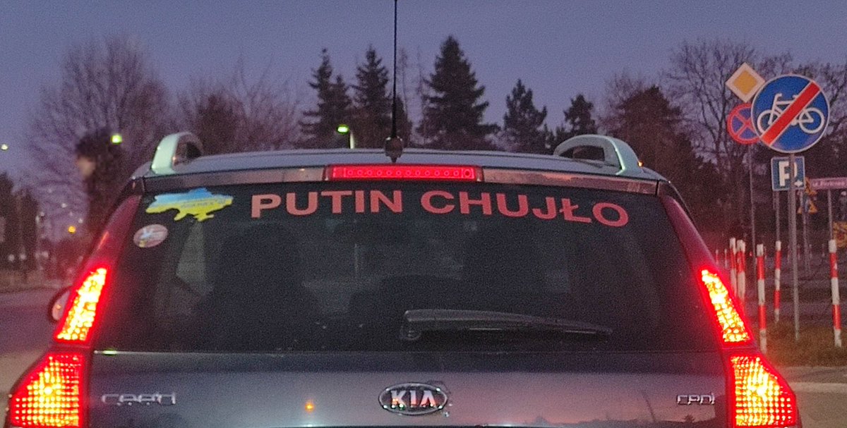 WarsawRobDriver's tweet image. Ciekawe co autor napisu miał na myśli ... Dobrego dnia dla wszystkich
#SlavaUkrainii #StopPutinNOW #StopWar @ZelenskyyUa