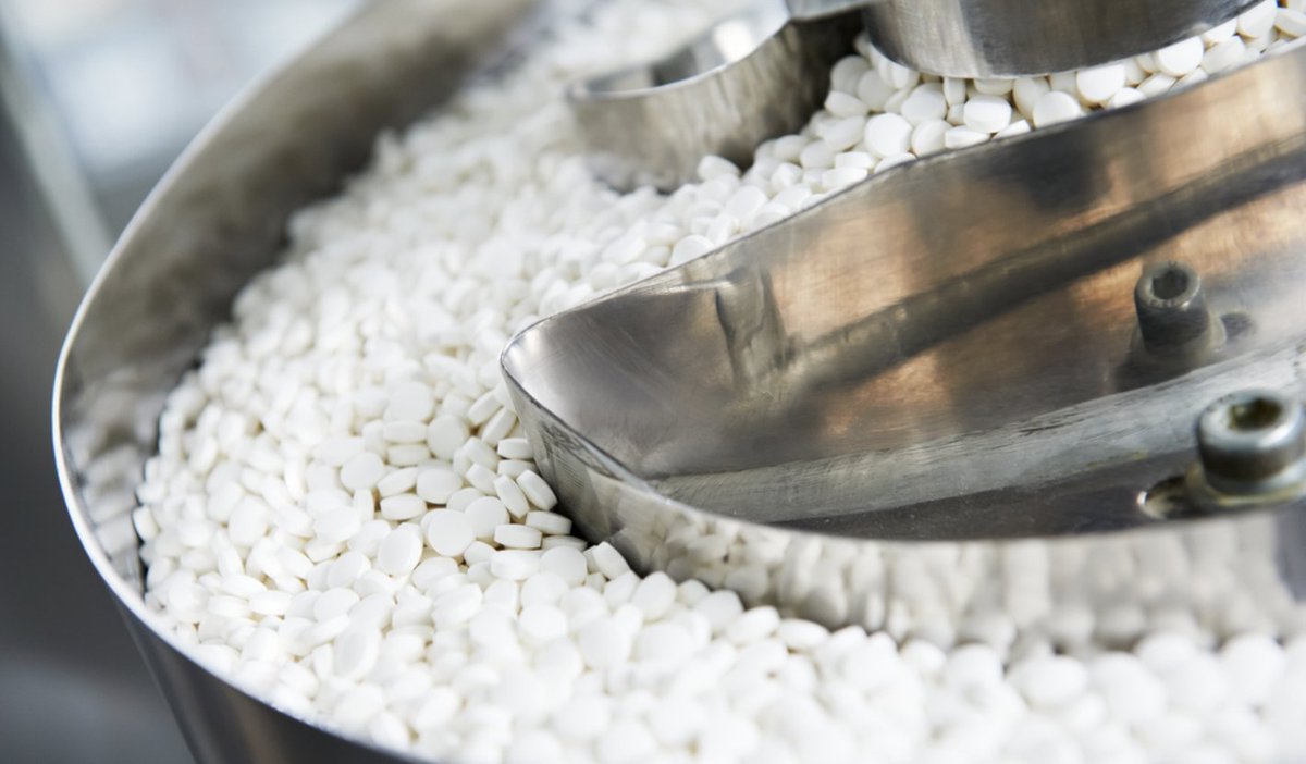 KasonCorp's tweet image. Looking for manufactured industry-leading screening, separating, and #processingequipment? Our range of machinery provides cost-effective, sanitary, and efficient bulk solid material screening and sifting.

Learn more here: kason.com/materials/

#materialscreening #screening