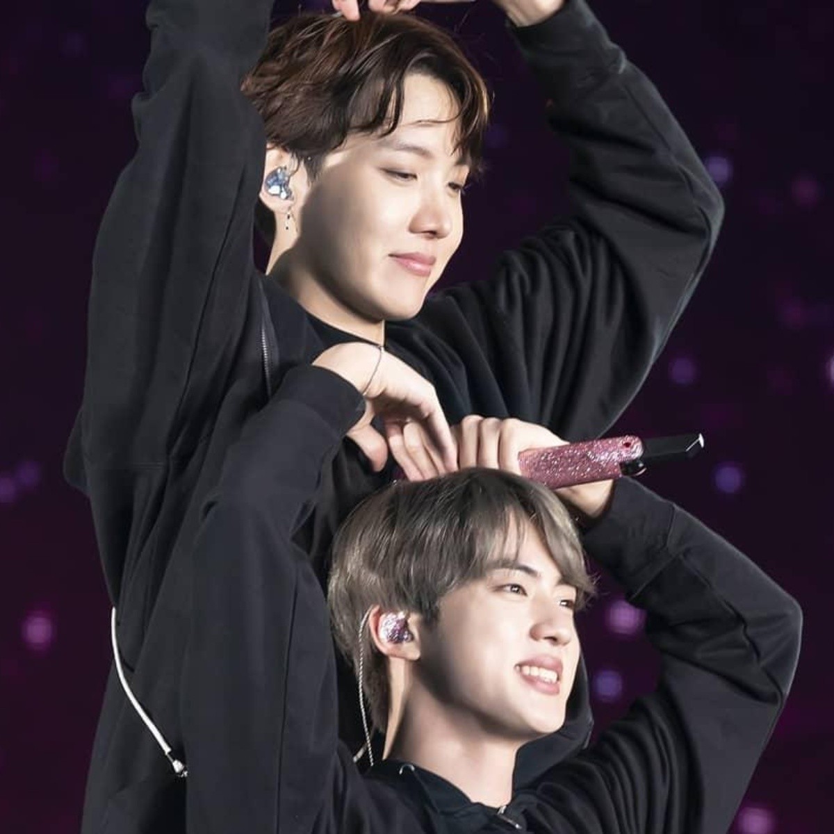 Angelic59088764's tweet photo. #fuerzajhope #fuerzajin https://t.co/vmLE3ncVbF