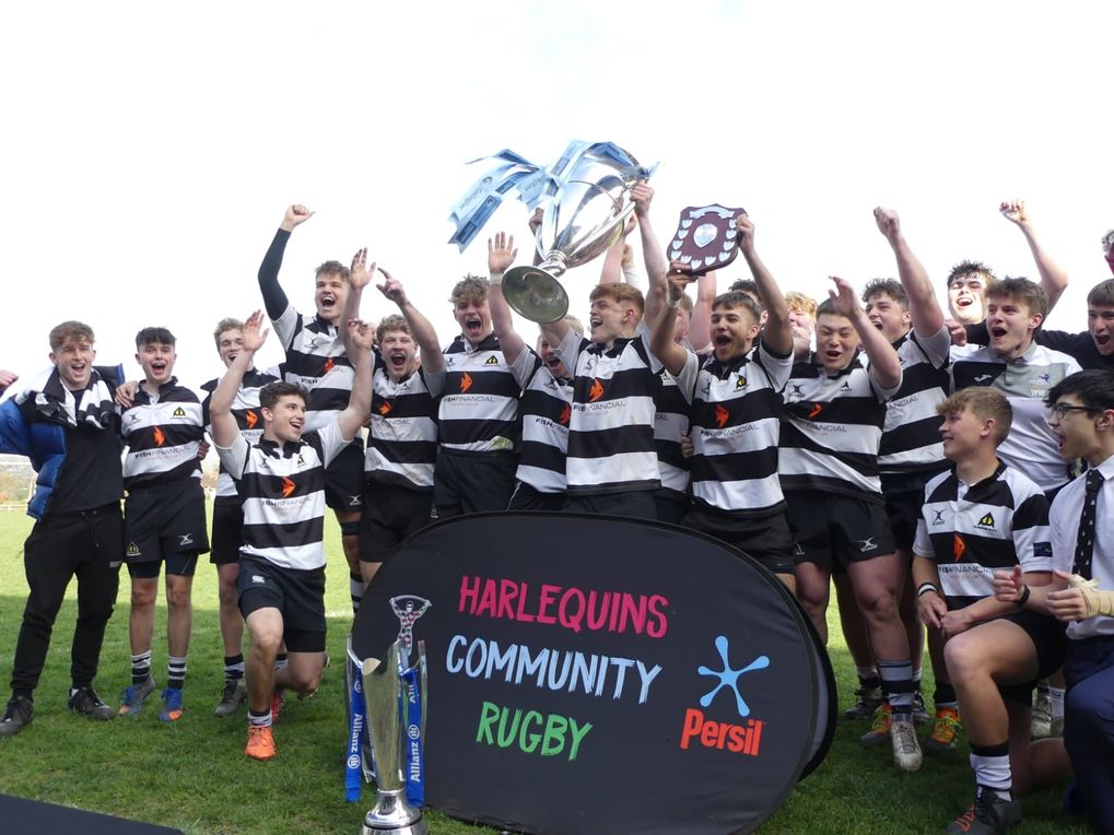 Farnham RUFC Colts Lift The Harlequins Cup!
fishsaltus.co.uk/news/farnham-r…
Farnham Rugby Club, for whom Fish Saltus are Principal Partners, were celebrating on Sunday 27th March 2022 after running out 29-6 winners against Wimbledon to lift The Harlequins Cup!