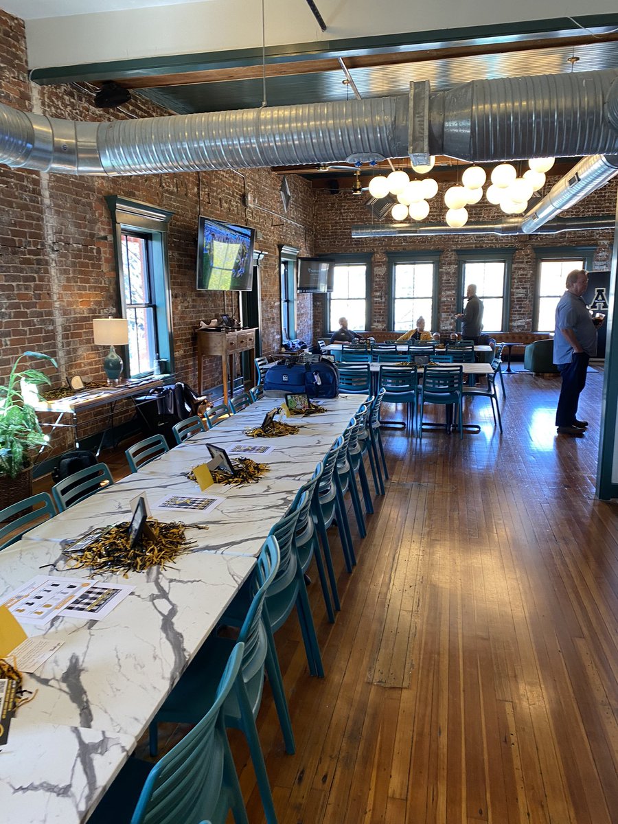 #Greensboro, we're ready for you!

Stop #1 on the 2022 @YOSEFCLUB #MountaineerSpringTour at @Natty_Greenes. 

#AChampionshipInvestment