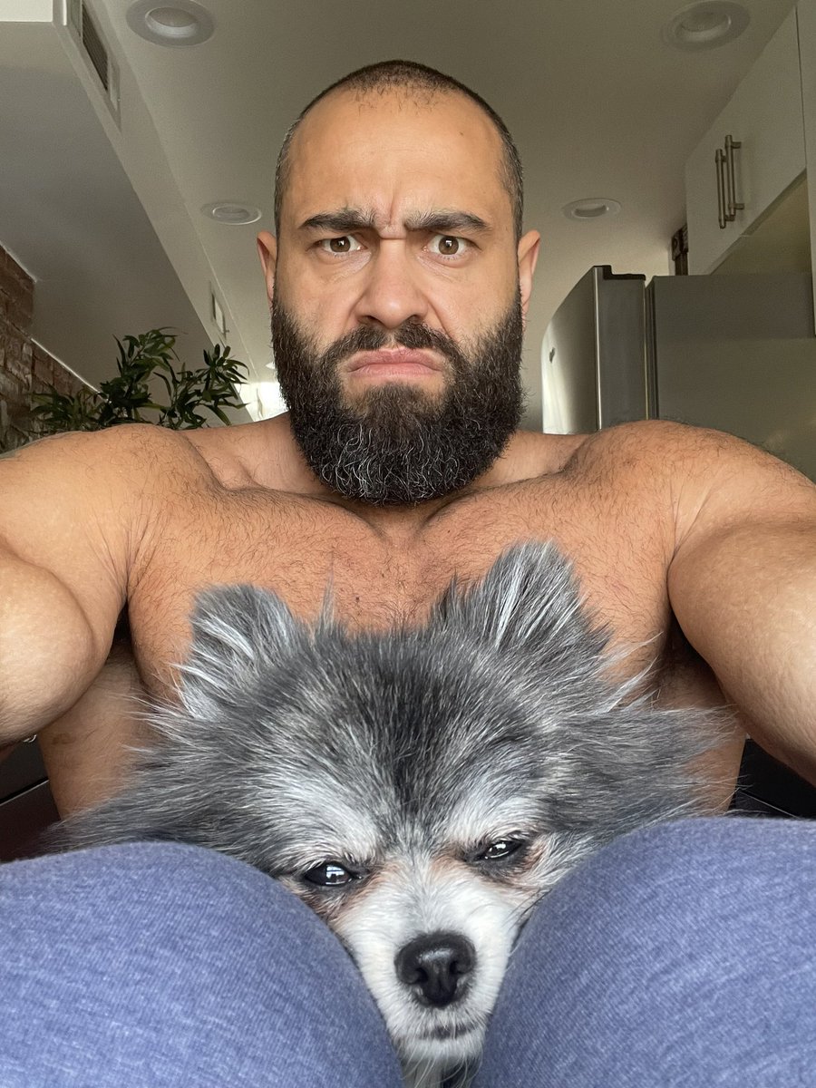 ToBeMiro's tweet image. Super excited about this upcoming pilot. Living in Brooklyn has definitely opened my eyes about living in a city, walking to a gym and groceries. #Dushkin