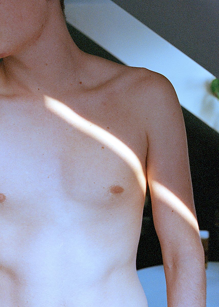 From the Issue 02 gallery wall:

1 Daniel James Homewood @danjamesphotogs
2 Camille Fontaine 
3 Anna Berrino 
4 Moon Immisch

1 2
3 4

blackriver.online/issue-two
#BlackRiverIssue02