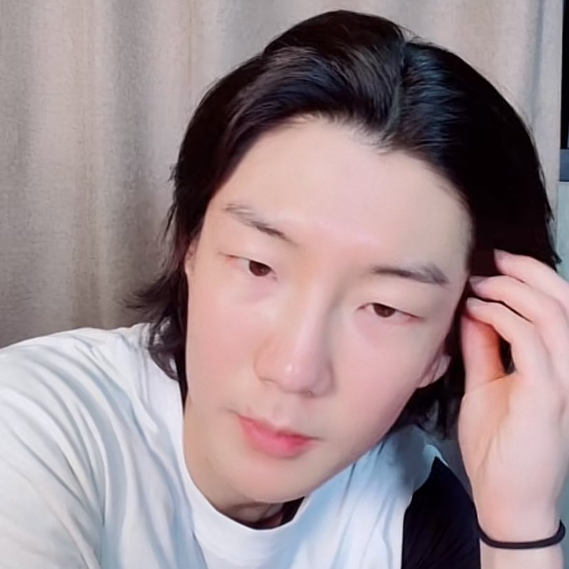 seunghoonthings's tweet photo. Seunghoon the man you are https://t.co/TB9wmYhAtL