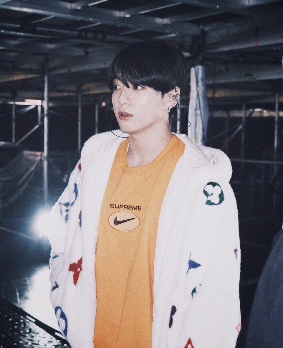 Let's send good words to him together.
Let's protect him together. 🆘

#Jungkook