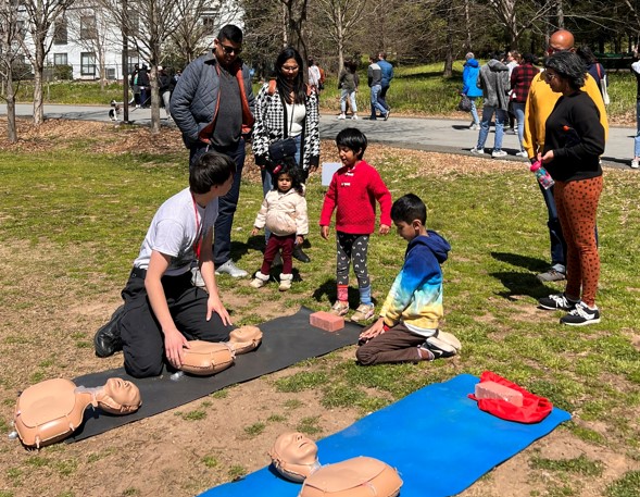 twostepcpr's tweet image. 📍Emory University's #TwoStepCPR event on 3/26/2022
Way to go team! 👏 To find an training event near you, follow us on social media or check out our map on twostepcpr.com !