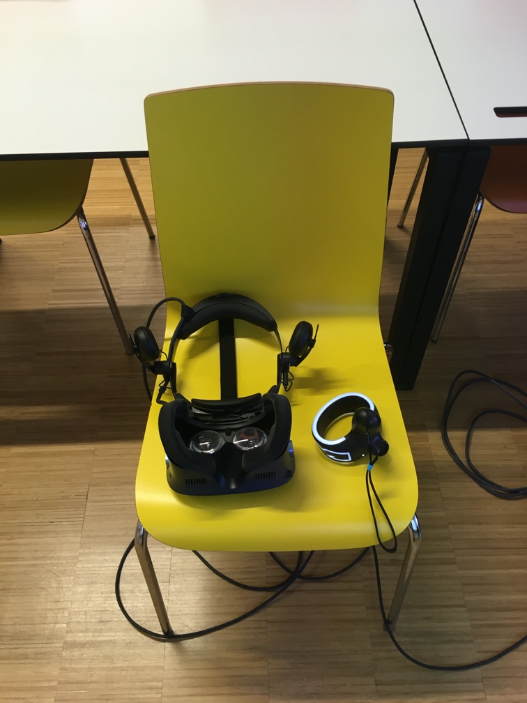 msfeurstein's tweet photo. First experiences with 360°-Videos and VR inside a classroom on basics in ICT.
 
Taking students behind the scenes into a server room raising awareness for what the "cloud" actually looks like.

#sepa360 #360video #Oculus #vive #VR #virtualreality #highereducation #vivista https://t.co/oMM3Qdwu83