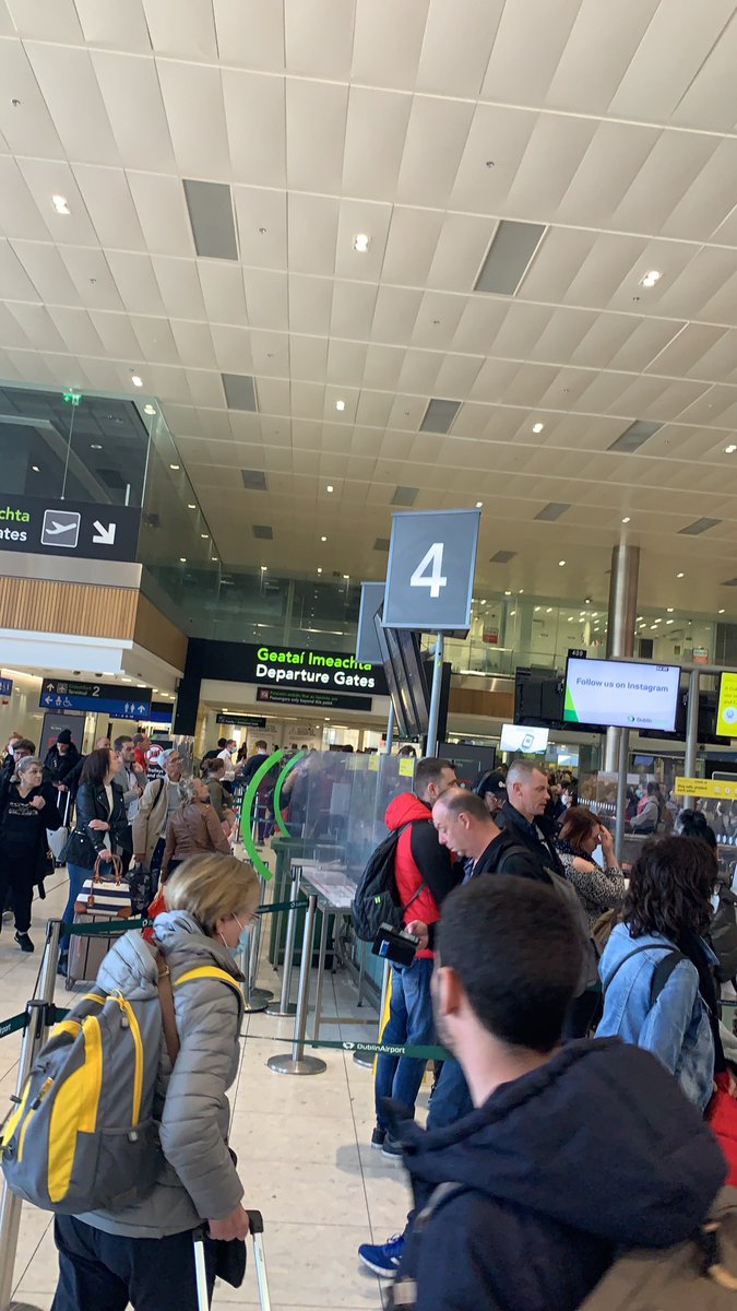 Gerard Sheehan (@microbioger) on Twitter photo Dublin airport today less bad Q than yesterday but still not great #dublinairport Dublin airport today less bad Q than yesterday but still not great #dublinairport