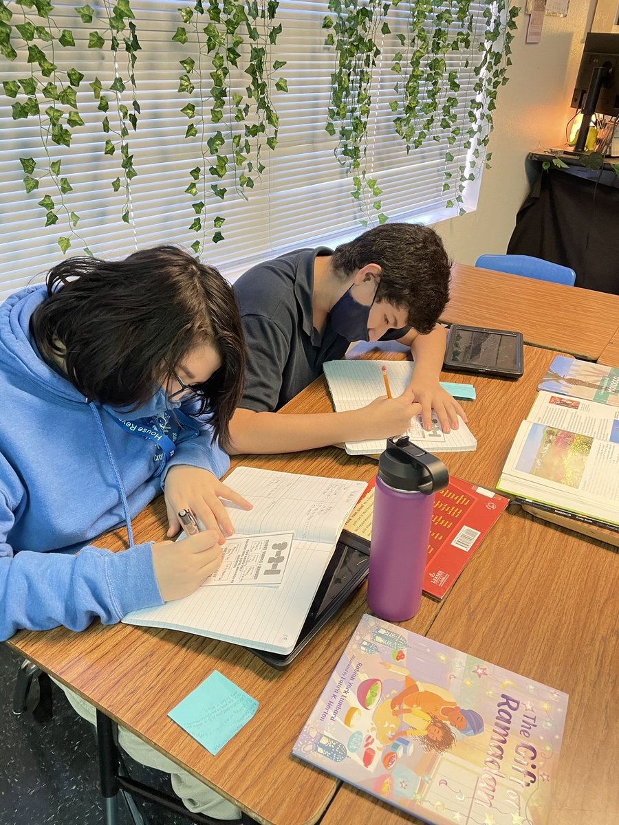 lakhaniedu's tweet photo. Ms Mizeโs students come together and collaborate as they explore culture and geography of other countries. She creates opportunities, both digital and text, and lets students take ownership of their learning. @Crockett_MS @CMS_MizeELAR #CMSReads https://t.co/uQ9yKmScwK
