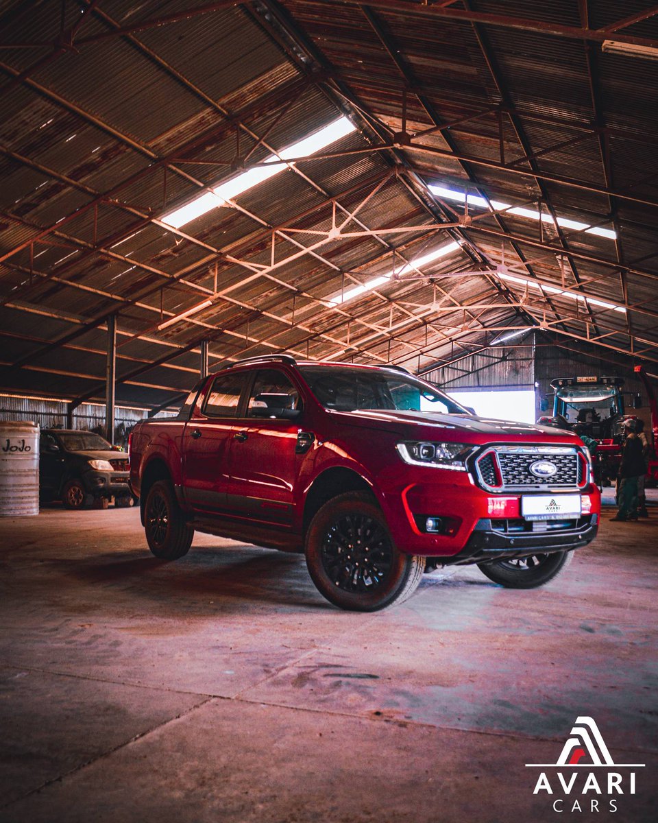 AvariCars's tweet photo. Seeing red this Monday? Maybe you need to tackle that road in our Ford Ranger Stormtrack. Available for R899,900.
#avaricars #fordranger #rangerstormtrack #fordoffroad #offroaders #limpopo #offroadtruck #fordsouthafrica https://t.co/qhORyv8itu