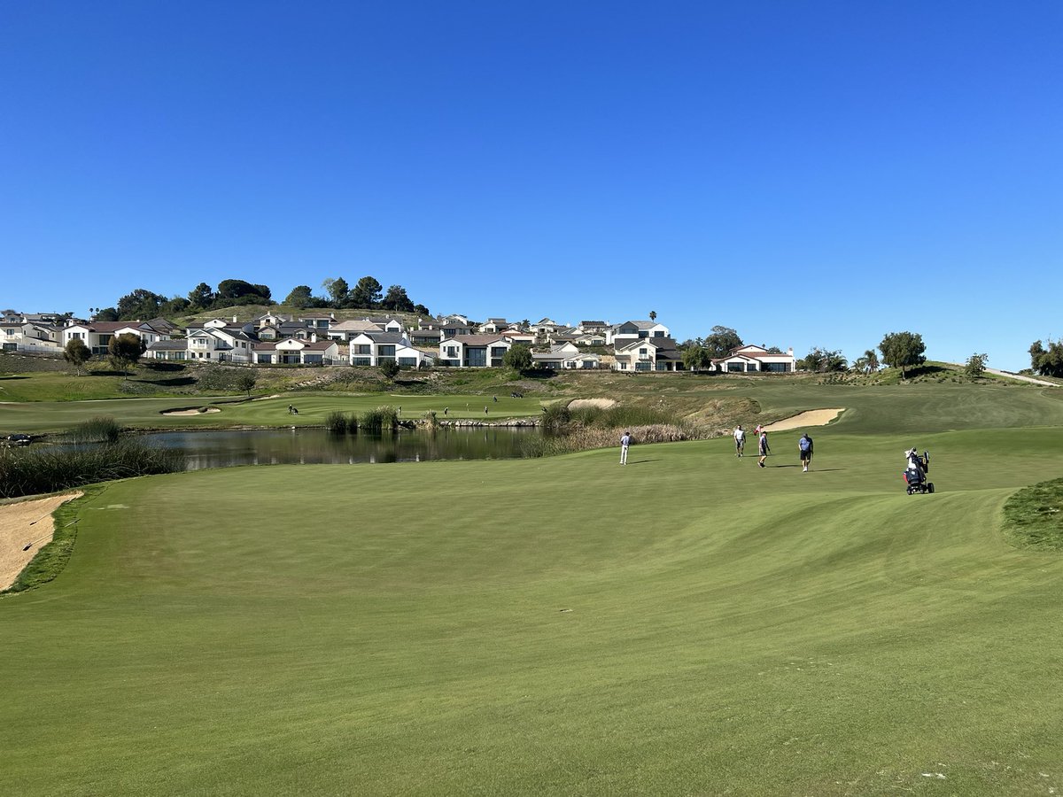 T2GBentgrass's tweet photo. 105 days of midwinter growth? Look at how green Rolling Hills golf course is! Incredible! https://t.co/nfHHIE6vq8