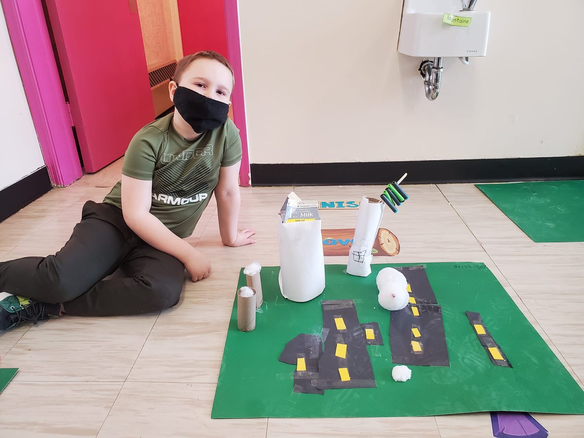 AllJakeman's tweet photo. Wondering what our K/1 students have been up to? They've been hard at work building their GeoCities! Here are a few creations that they built :)
@NLESDCA #GeoCities #primaryfun #buildingwithshapes #creativity #usingourimagination https://t.co/ZXgPRQZL3N