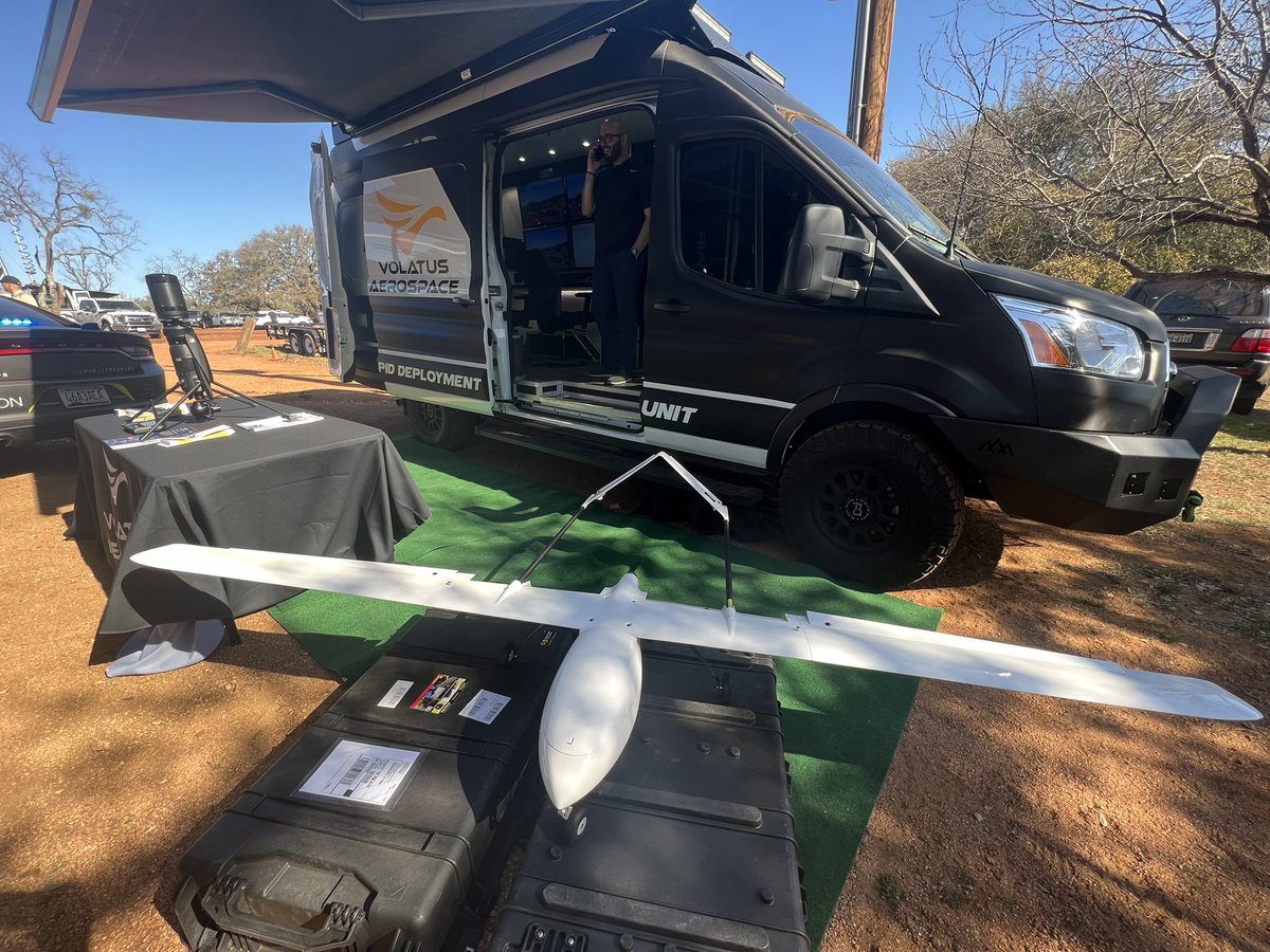 adrian_doko's tweet image. Day 1 at #txpsrobots @VolatusAero @AUVSILoneStar