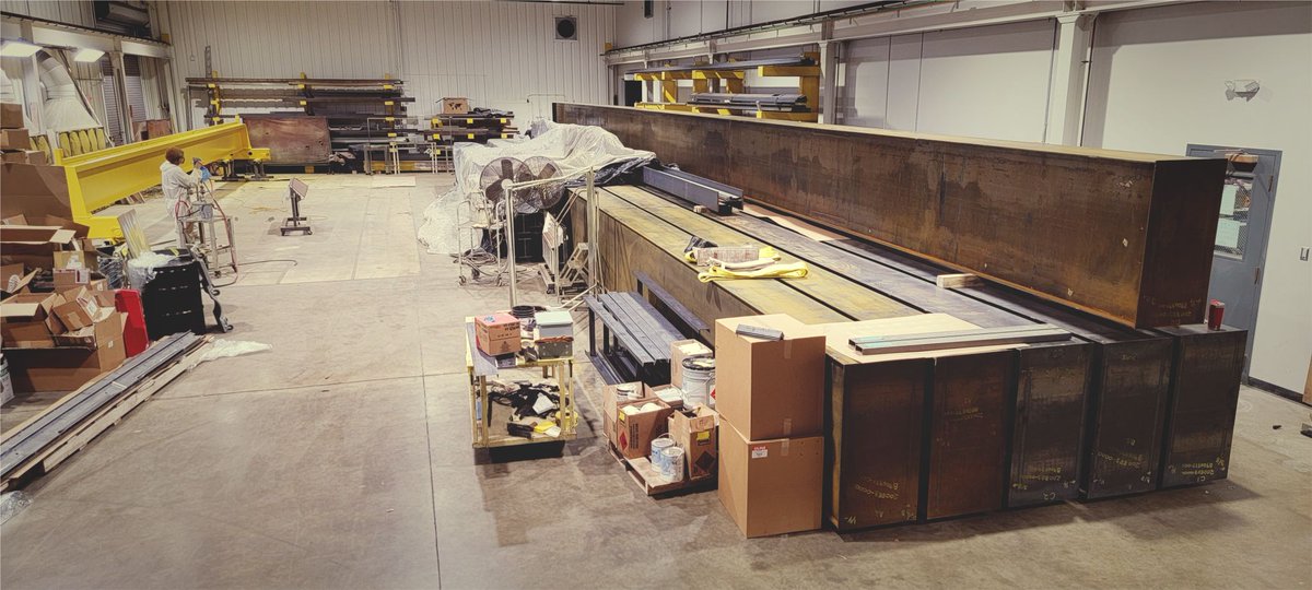 Some more great locally fabricated overhead cranes here at HAN-TEK. Isiah finishing up paint work on a 16 ton, and eyeing his next project - (4) 15-Ton, 80ft span, double girder, top running cranes.
#overheadcranes #industrialautomation #materialhandling #cranes #service