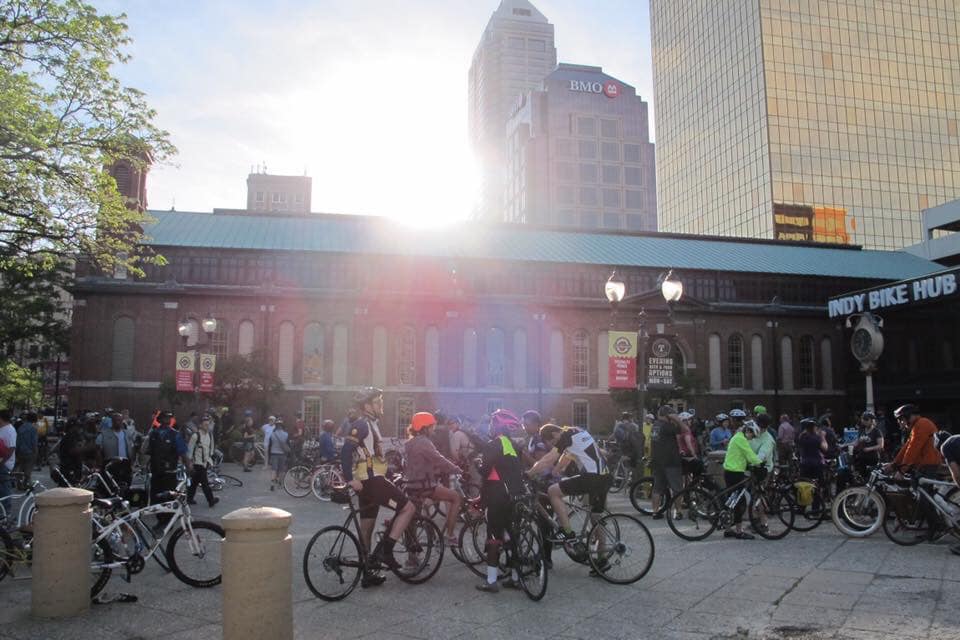 IndyCM's tweet photo. Announcing Spring Break 2022 Catacombs Tour Dates, FREE Junior Chef Classes and BikeParty Indianapolis returns to the City Market - https://t.co/xe3P8rhS70 #IndyCM #TomTapRoom #LoveIndy #INDYtoday #DrinkIndiana #Manchild #Babyface #JAMindy https://t.co/2NGBhQF4Ch