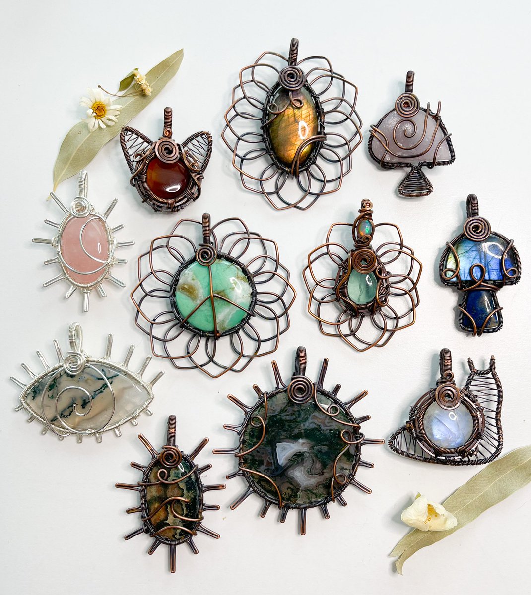 mildhippie's tweet photo. 🐛🐞🌸 WHIMSICAL GARDEN 🌸🐞🐛

pendants available April 1st at 4pm est https://t.co/8LxOgWLTe2