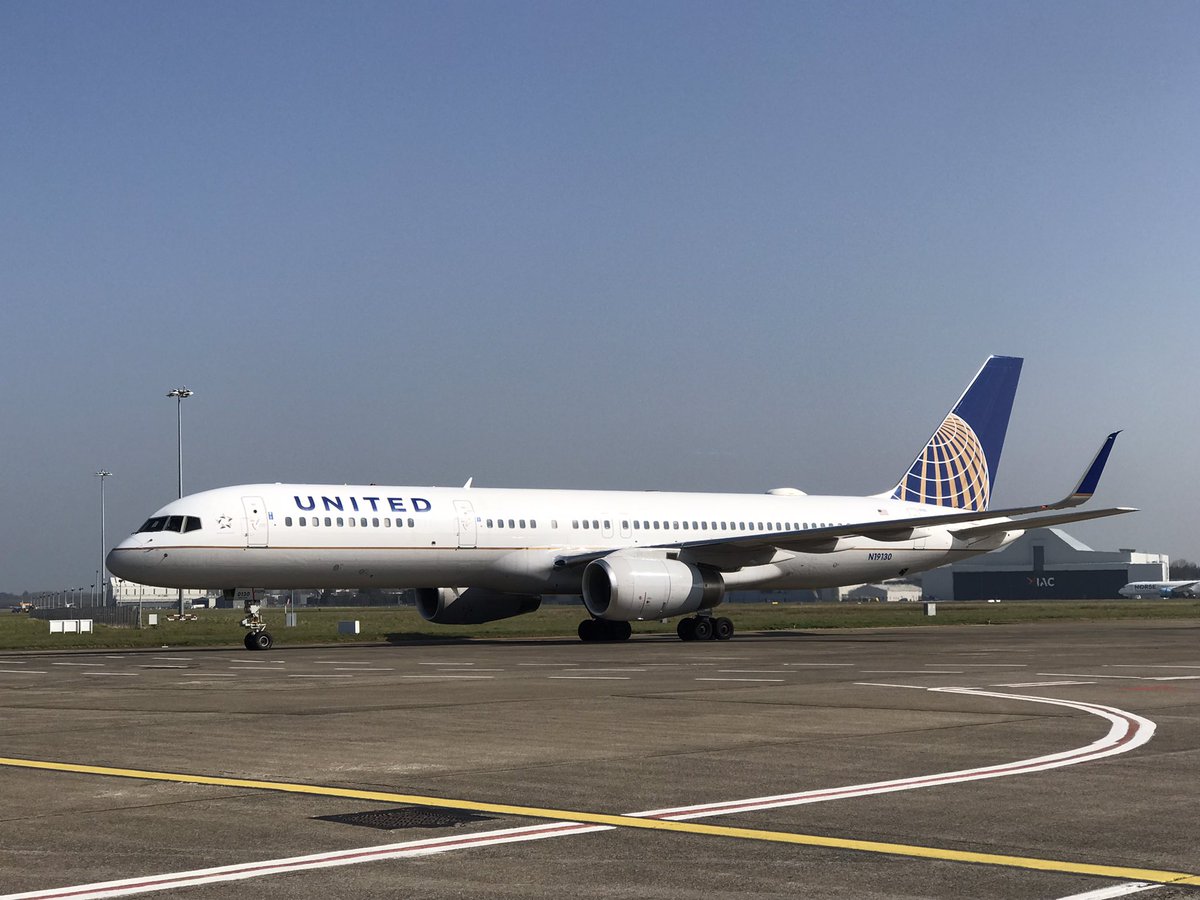 SNNUAL's tweet photo. Excited to officially return to SNN.  First departure on time and on the way to EWR. @ShannonAirport @united @SNNUAL https://t.co/ph06QpU4Fp