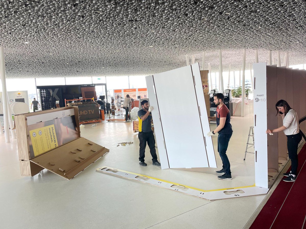 swissolar_d's tweet image. Die letzten Vorbereitungen für die 20. PV-Tagung laufen. Wir erwarten über 600 Teilnehmende. Spontane Anmeldungen für online oder vor Ort sind aber immer noch möglich. Einlass ab 8, Start um 10 mit der Rede von Bundesrätin @s_sommarug: swissolar.ch/20-nationale-p…
#pvtagung22