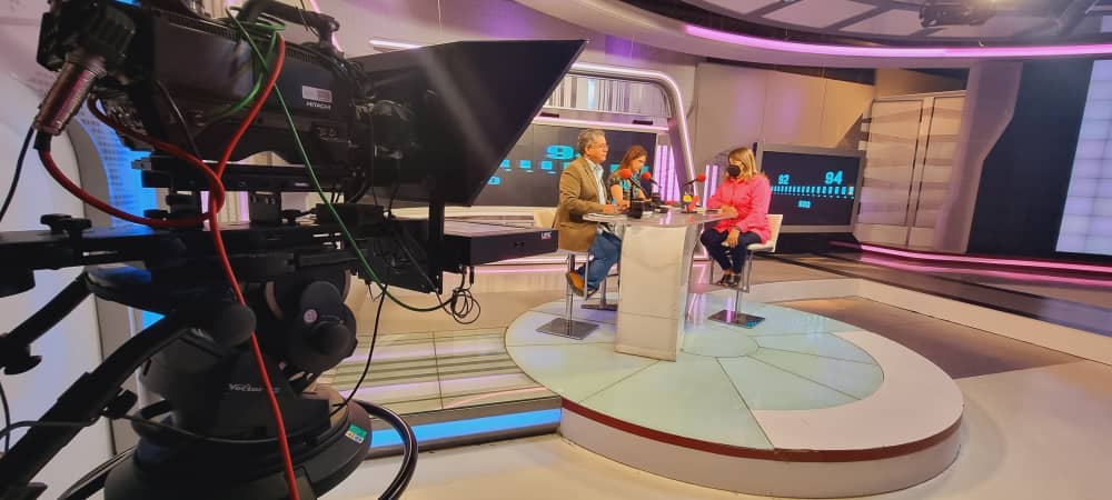 mineducacion_ve's tweet photo. #AlAire | Min. @_LaAvanzadora: 29 mil 103 instituciones educativas se incorporan 100% a las actividades escolares, en todo el país. @NicolasMaduro #AgriculturaParaLaVida https://t.co/WjQabrqIAI
