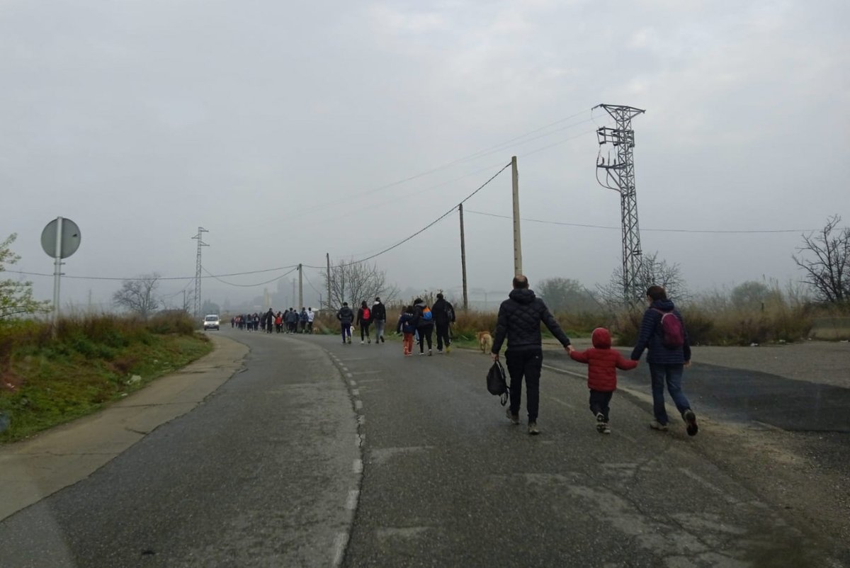AjTorrefarrera's tweet photo. 📸 Ahir diumenge 131 persones van participar en la Caminada a #Malpartit organitzada per l'@AjTorrefarrera amb una distància de 9 km.
🤲 Gràcies a aquesta activitat s’han recaptat 424 € que es destinaran íntegrament a ajudar el poble ucraïnès.
#CaminadaMalpartit #Torrefarrera https://t.co/wjxXiT1p3n