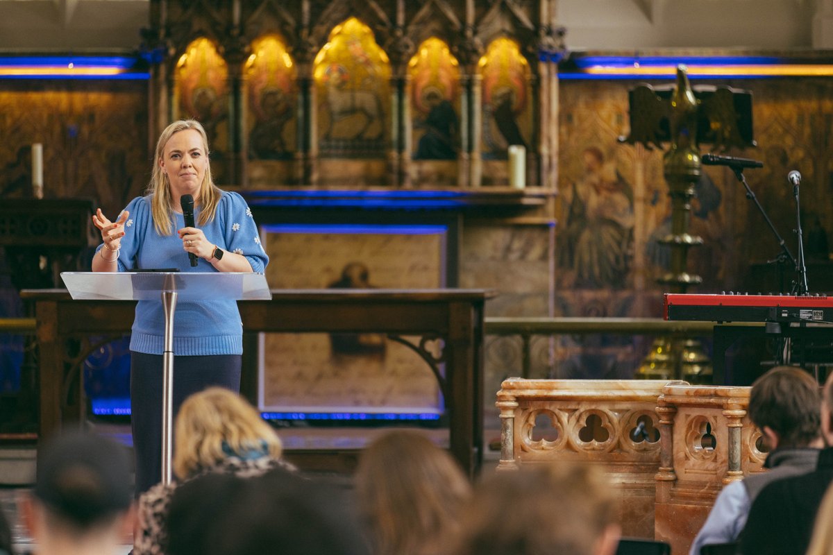 stmellitus's tweet photo. We had a great end of term celebration with lecture from @amyorrewing on 'Why our Culture Today Needs the Gospel'. Inspiring times of sharing story, ministry and worship together. https://t.co/xFiGJmtgy9