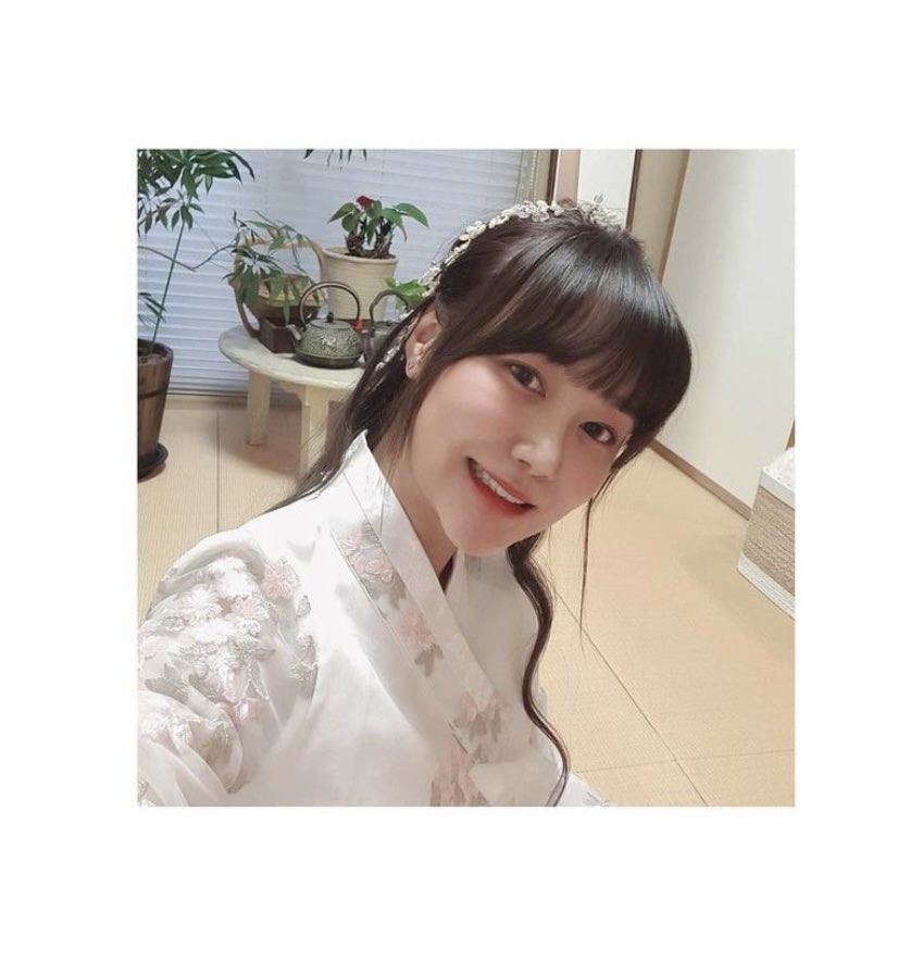 SR_letsgoeun's tweet photo. #여뤀_트친소
여릌 좋아하시는 분들 모십니다💜 비공 얘기도 있는데 거의 여뤀 얘기위주로 해요! 현생땜에 자주는 못들어오지만 떡밥뜨면 언제든 달려옵니다~! 맘찍 해주시면 천천히 찾아갈께요!💜 https://t.co/eyOx33Sxzm