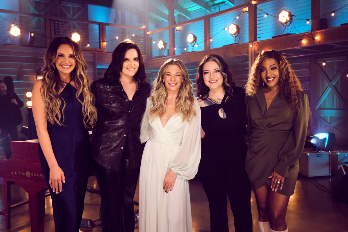 Ashley is joining @leannrimes & Friends on an all-new episode of #CMTcrossroads! Tune in Thursday, April 14 on @CMT and join us in celebrating LeAnn's 25th career anniversary!

@carlypearce @TheBrandyClark @MickeyGuyton