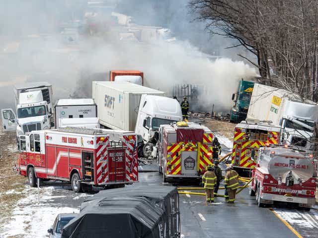 ConteLawyers's tweet photo. “Pennsylvania crash: At least 3 dead after snow squall on Interstate 81.
https://t.co/tioPftSBor Info Reported by @USATODAY” #Pennsylvania #crash #snow #Interstate81 https://t.co/1M8KfTHtv6