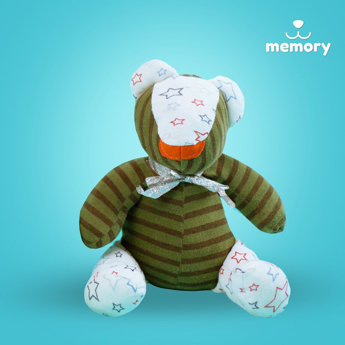 NaomiBenitez_'s tweet photo. MEMORY BEARS🧸���
Son ositos realizados de prendas proporcionadas por ti, suelen elaborarse de mantitas, ropita de bebé o alguna prenda de familiar fallecido,  cualquier prenda con significado es candidata para convertirse en Memory Bear, “los recuerdos pueden abrazar”🥺🧸❤️✨ https://t.co/76i2MAdvbF